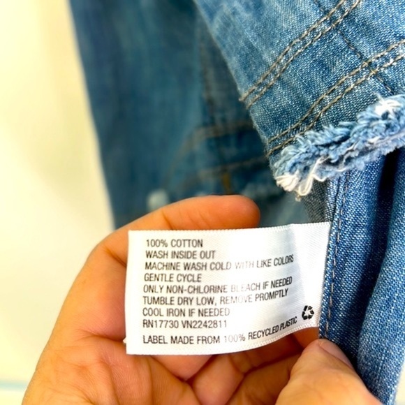 Universal Thread - Stonewash Sleeveless Fray With Buttons On Side Dress XS - Picture 11 of 13